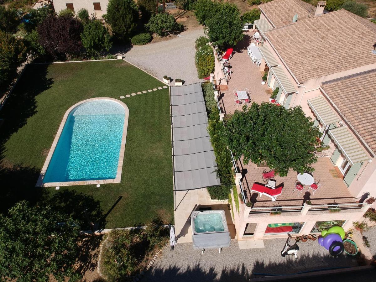 Bed and Breakfast La Bastide Des Roses Saint-Julien-d'Asse Екстер'єр фото