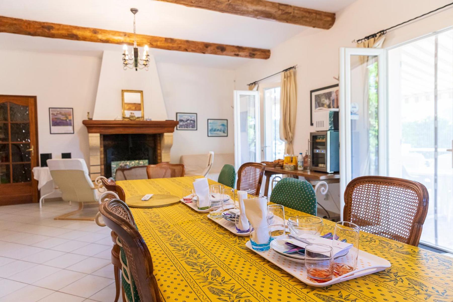 Bed and Breakfast La Bastide Des Roses Saint-Julien-d'Asse Екстер'єр фото