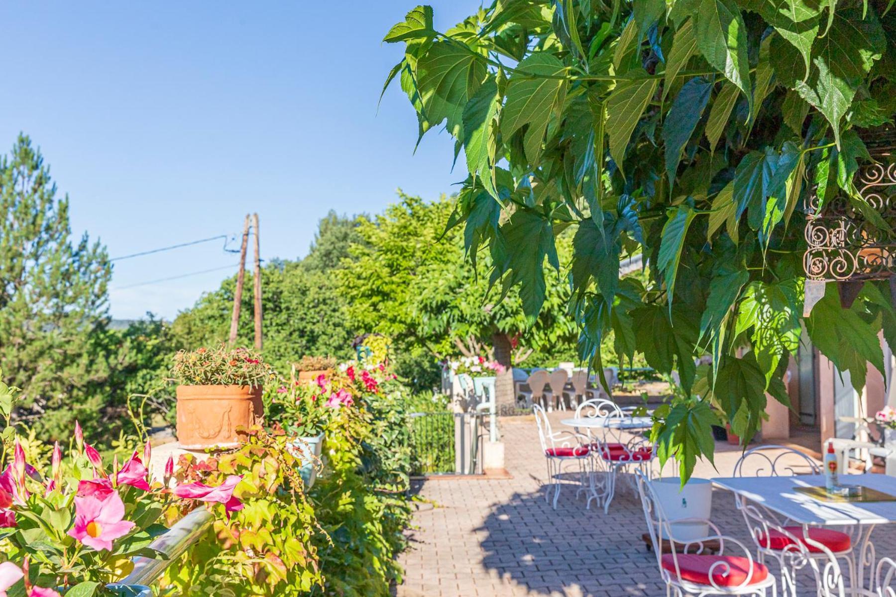 Bed and Breakfast La Bastide Des Roses Saint-Julien-d'Asse Екстер'єр фото