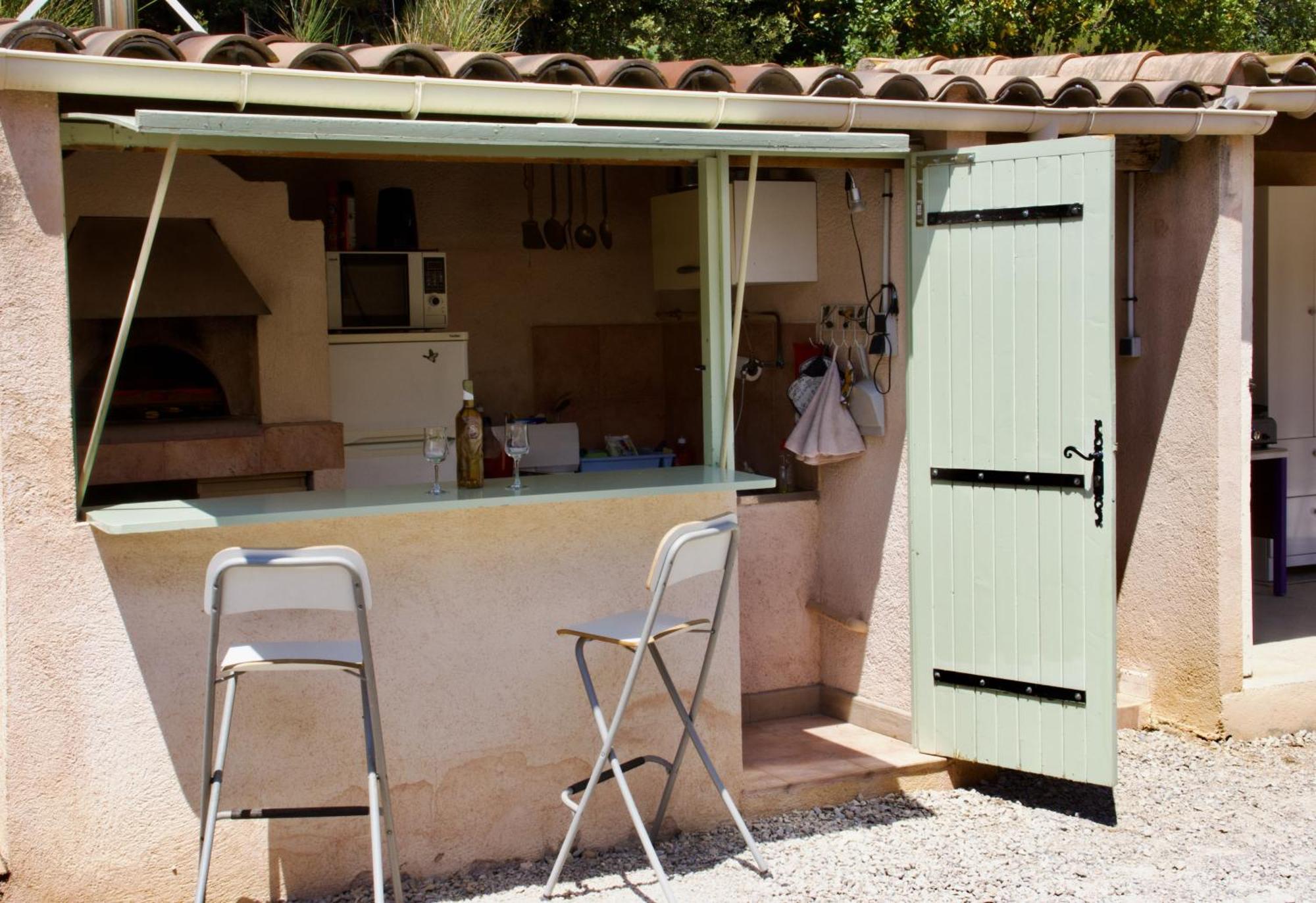 Bed and Breakfast La Bastide Des Roses Saint-Julien-d'Asse Екстер'єр фото