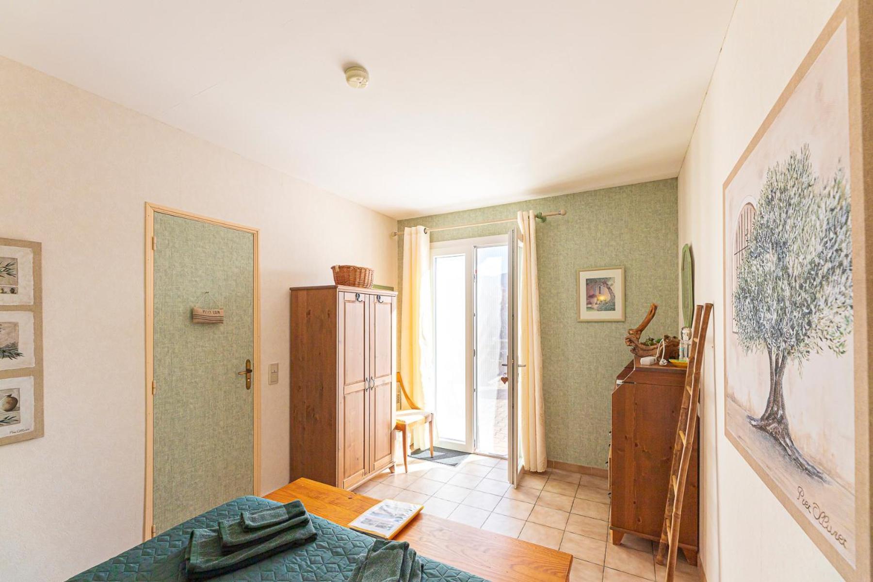 Bed and Breakfast La Bastide Des Roses Saint-Julien-d'Asse Екстер'єр фото