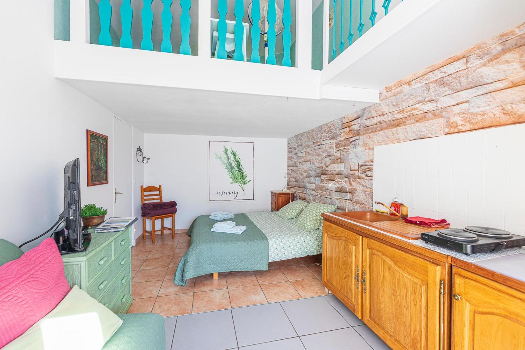 Bed and Breakfast La Bastide Des Roses Saint-Julien-d'Asse Екстер'єр фото