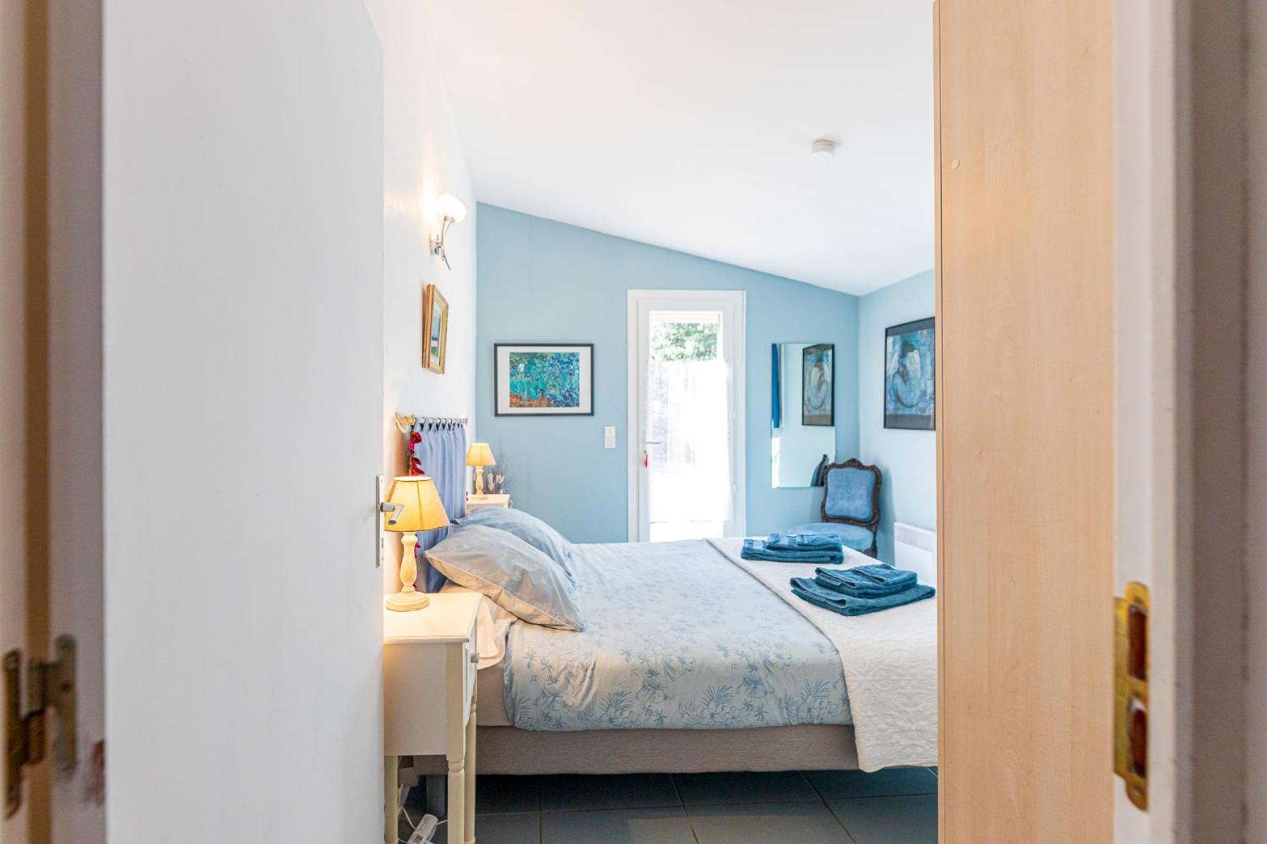 Bed and Breakfast La Bastide Des Roses Saint-Julien-d'Asse Екстер'єр фото